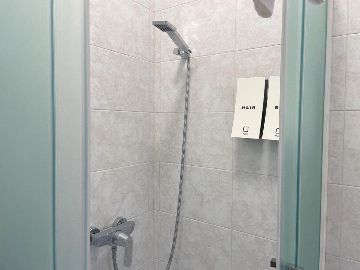 Nuovo Confortini Rooms Sunday Verona Bagian luar foto