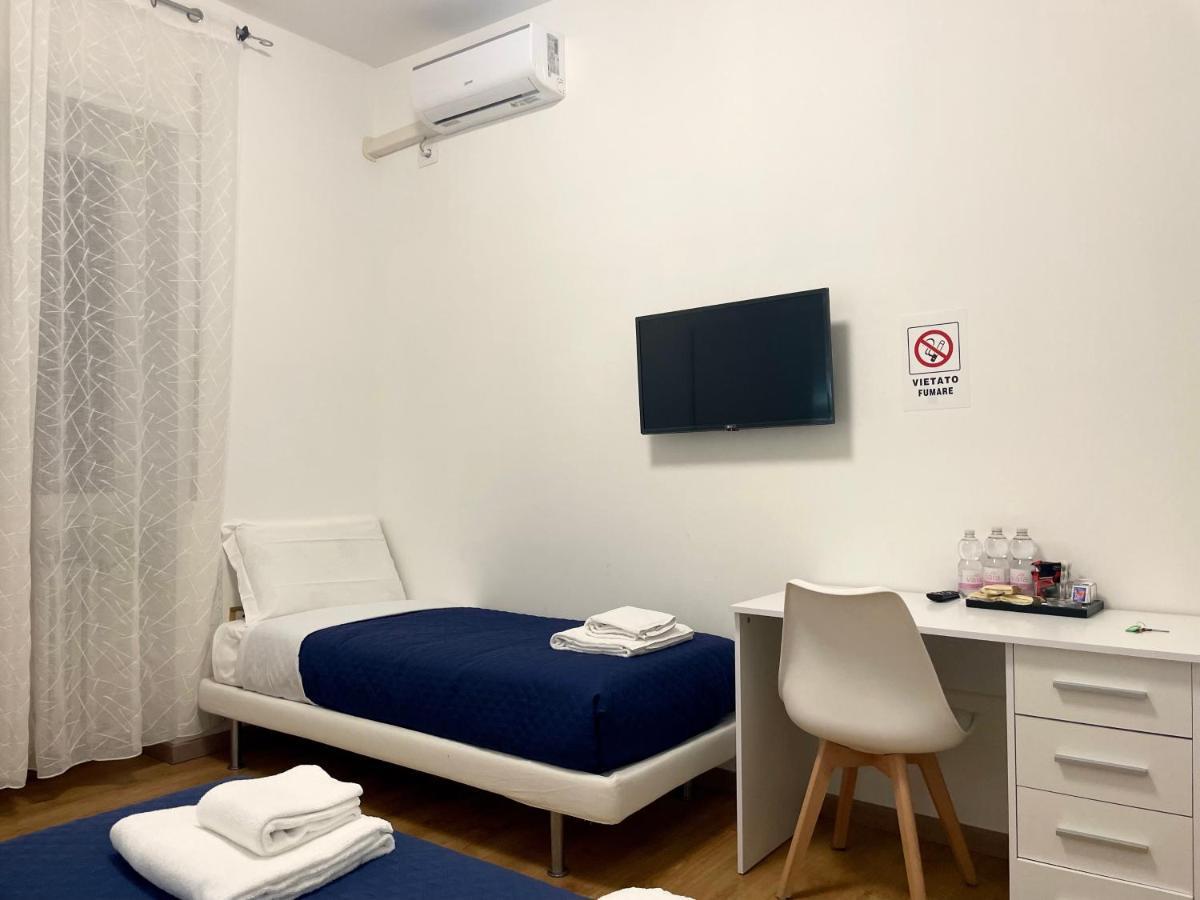 Nuovo Confortini Rooms Sunday Verona Bagian luar foto