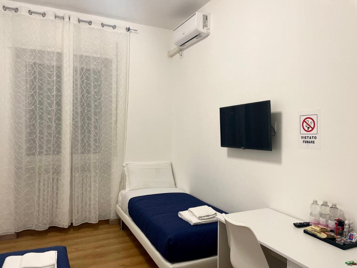 Nuovo Confortini Rooms Sunday Verona Bagian luar foto