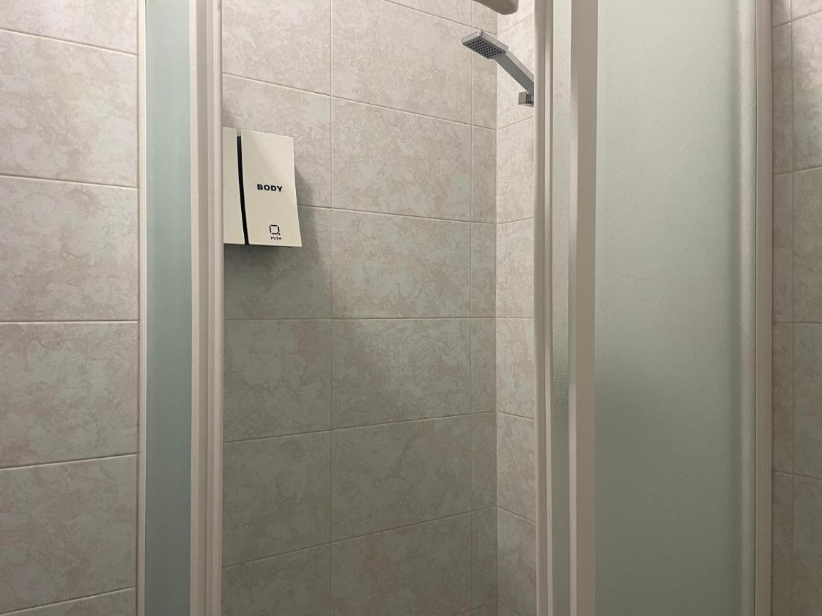 Nuovo Confortini Rooms Sunday Verona Bagian luar foto